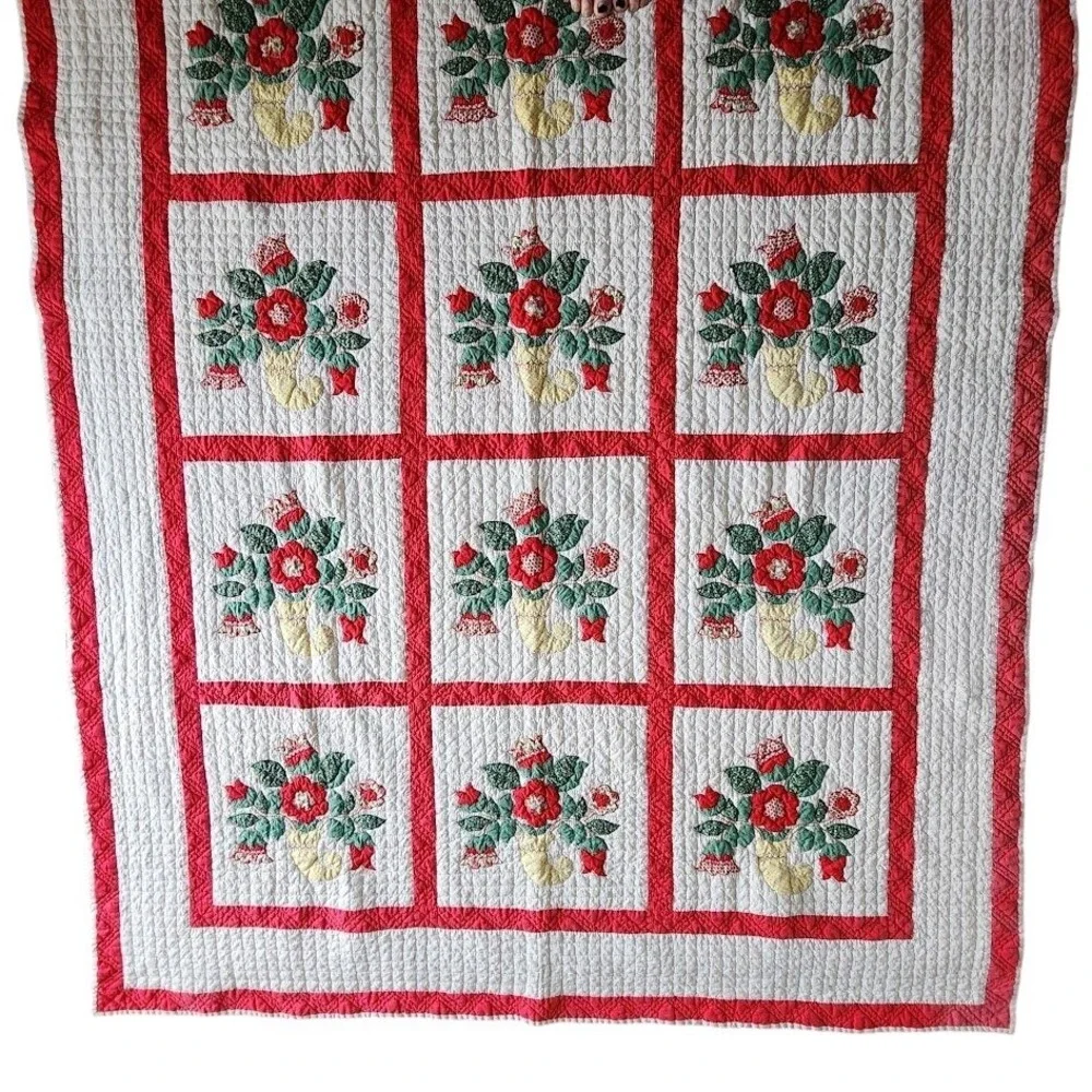1940s HANDMADE Floral Basket Appliqué‎ Quilt Red Sashing Americana 98x65